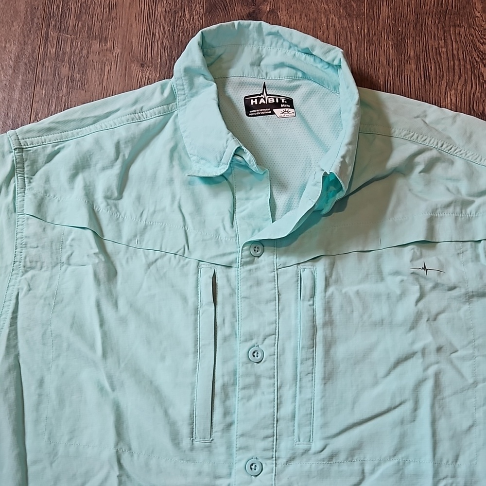 Habit Men's Medium Button Down Shirt - Picture 2 of 6